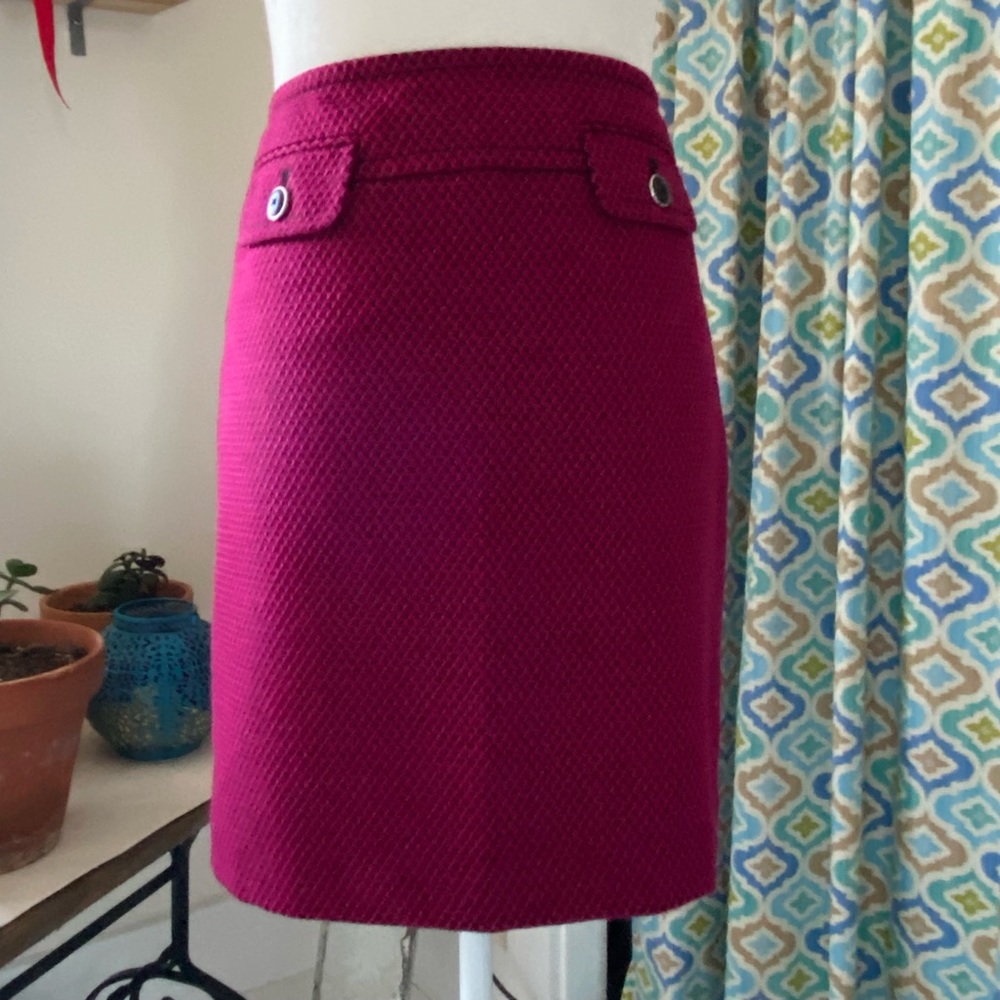 Ann Taylor Magenta Textured Pencil Skirt